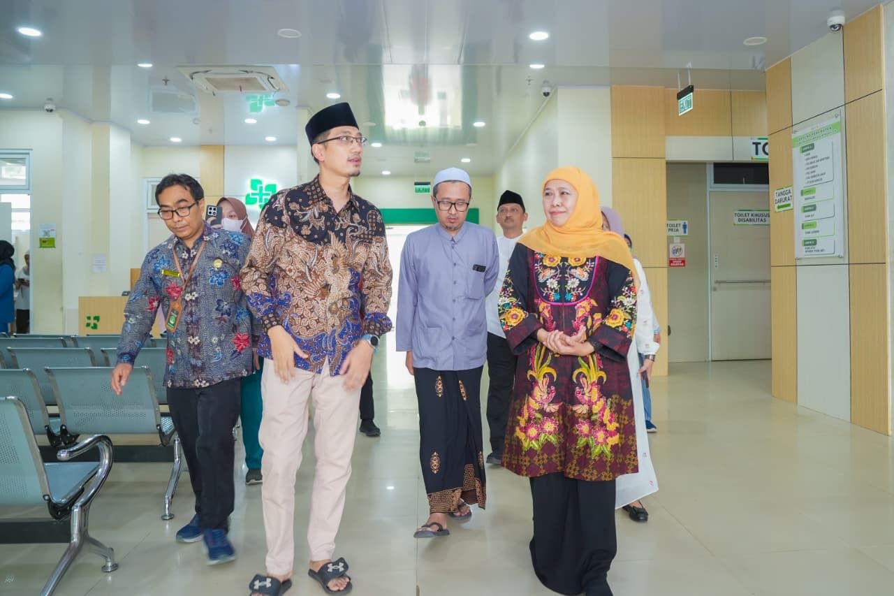 Tinjau RSUD Syamrabu Bangkalan, Gubernur Khofifah Puji Inovasi Farmasi Robotik dan Efisiensi Anggaran