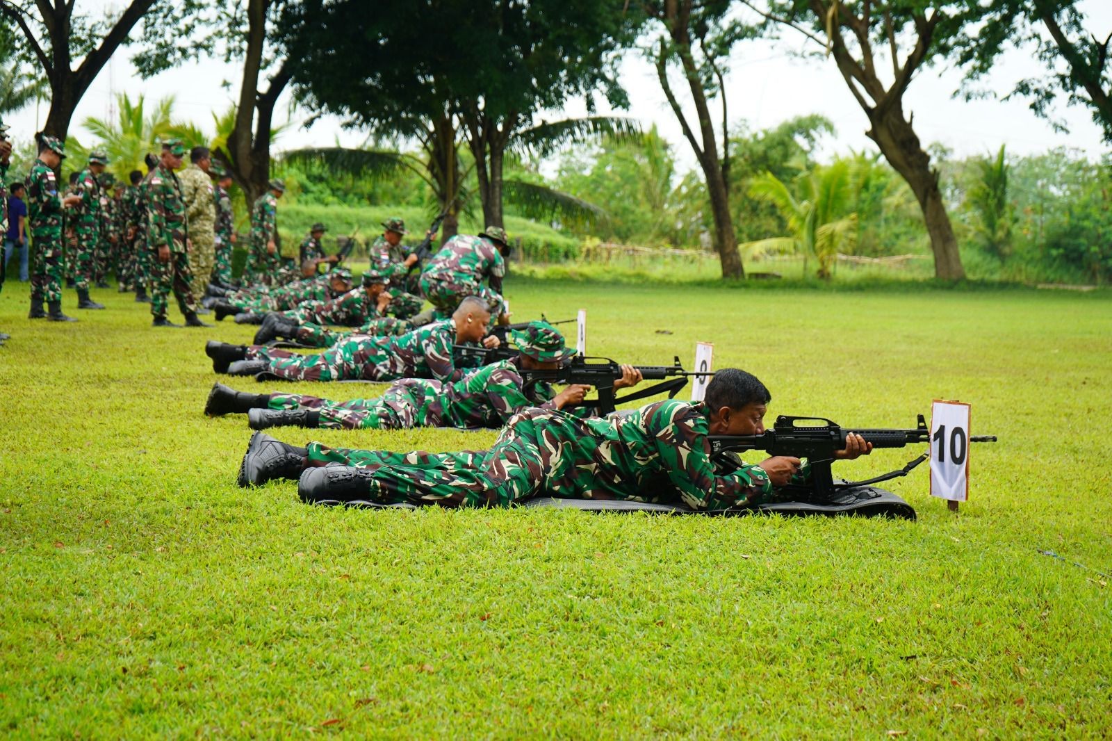 Prajurit Kodaeral XI Laksanakan Latihan Menembak TW I Tahun 2026, Asah Naluri Tempur di Ujung Timur NKRI