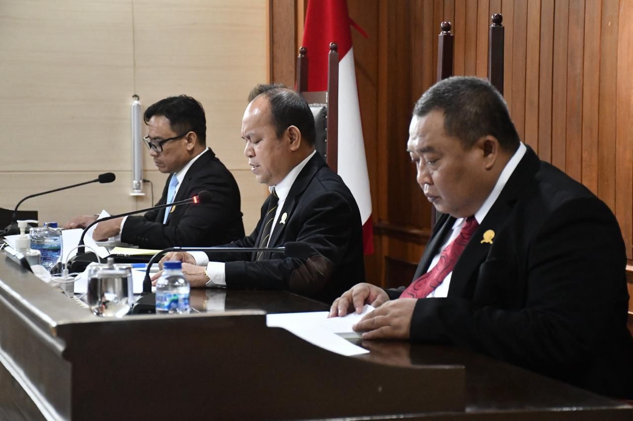 KPPU Jatuhkan Total Denda Rp 6,7 Miliar dalam Perkara Terkait Hambatan Usaha PT Laboratorium Medio Pratama