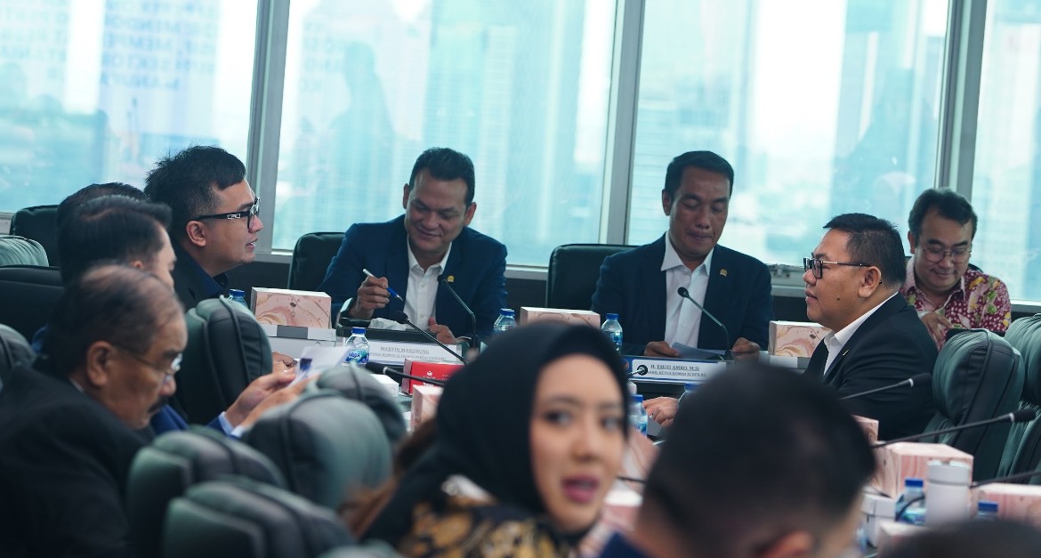Fraksi NasDem Evaluasi Ekonomi 2025, Soroti Manufaktur dan Agrikultur sebagai Kunci Pertumbuhan 2026