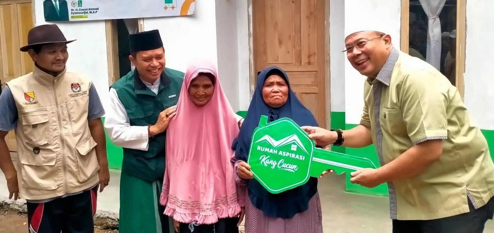 Wakil Ketua DPR Cucun Ahmad Resmikan Relokasi Rumah Korban Longsor Arjasari