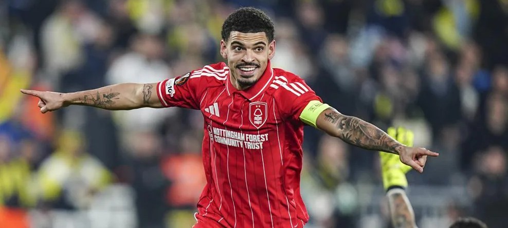 Forest Bungkam Fenerbahce 3-0 di Istanbul, Satu Kaki di 16 Besar Liga Europa