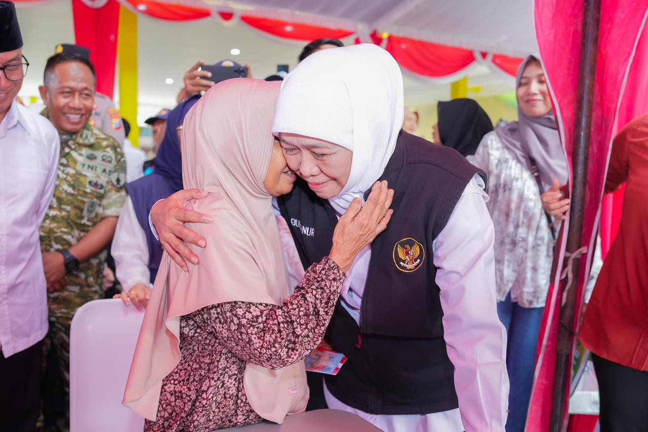 Gubernur Khofifah Kucurkan Rp16,6 Miliar bagi Masyarakat Kediri