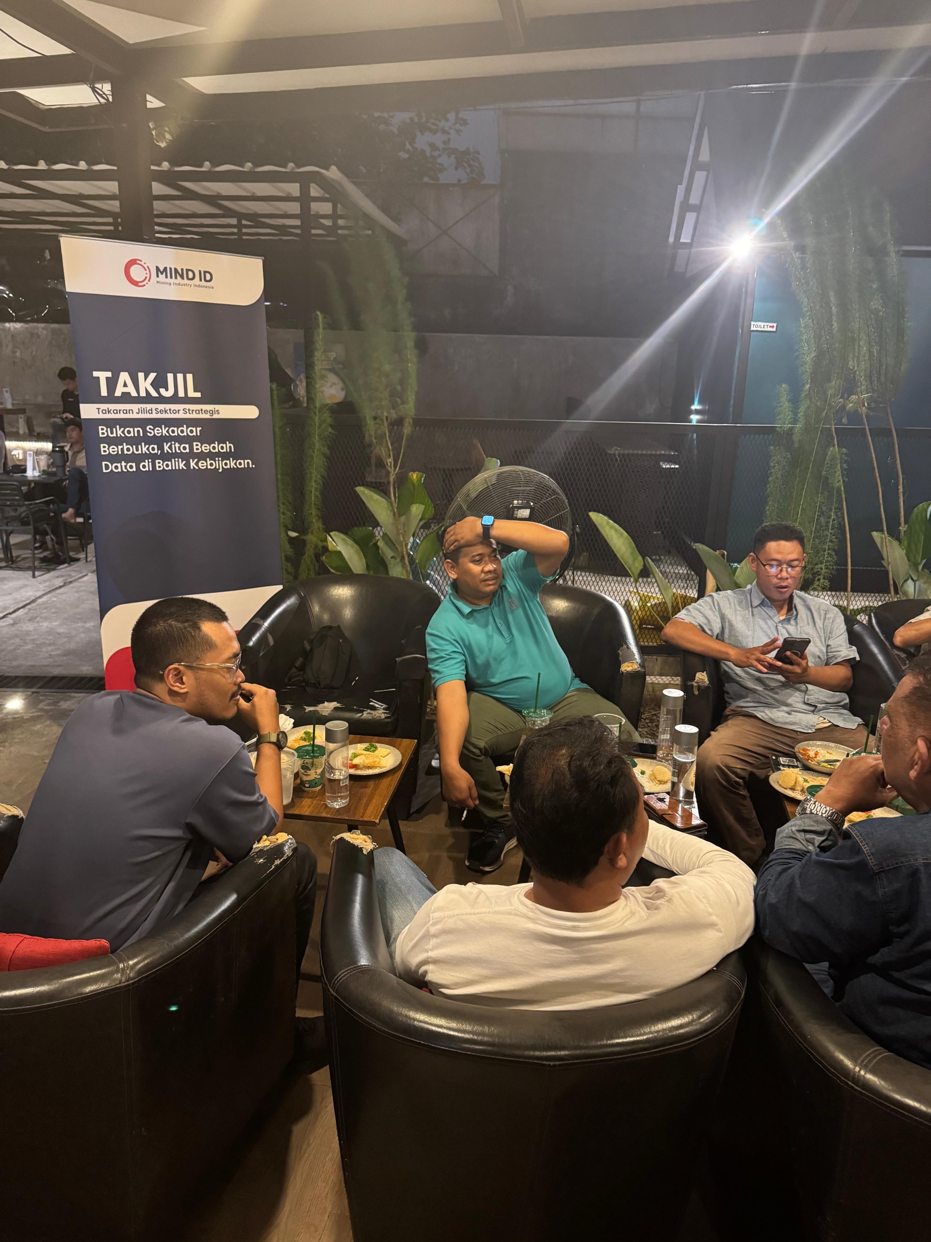 TAKJIL : Membuka Ruang Bedah Data Kebijakan Strategis Pertambangan