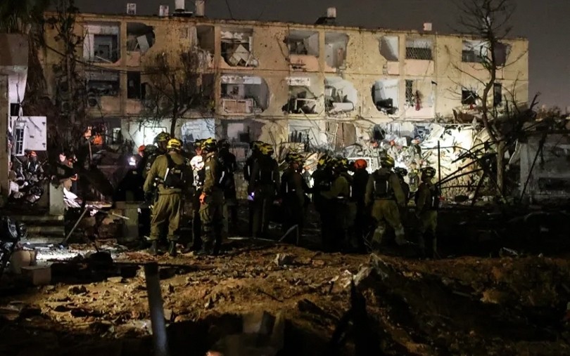 Iran Hantam Fasilitas Nuklir Israel di Dimona, 100 Orang Terluka