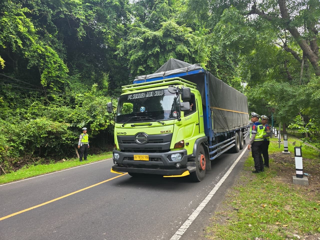 Menhub Serukan Pengusaha Angkutan Logistik Patuhi Aturan Pembatasan Operasional