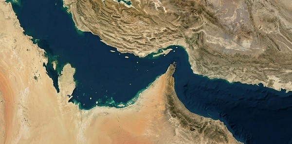 Donald Trump Klaim Selat Hormuz Bisa Segera Dibuka, Iran Tegas Bantah Ada Negosiasi