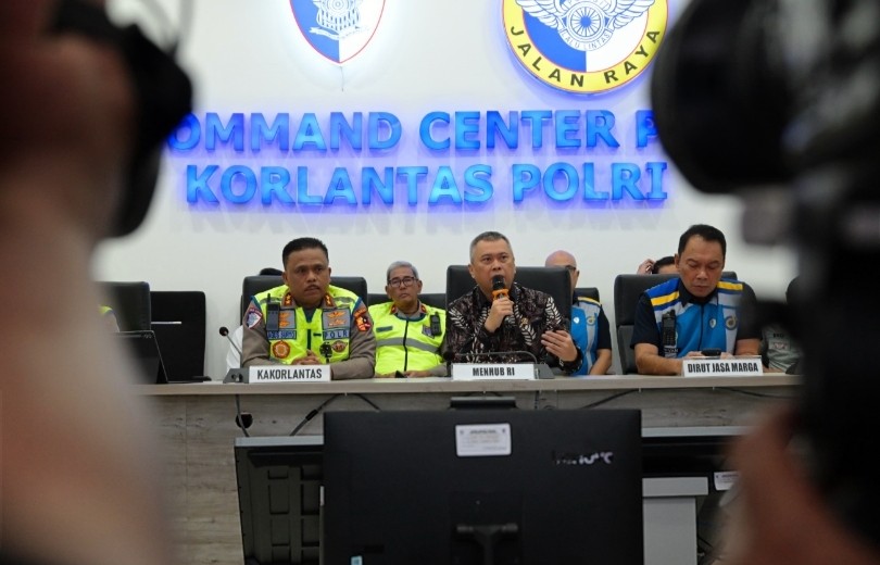 Urai Kepadatan Jalur Tol Trans Jawa, One Way dari KM 132 hingga KM 70 Diterapkan
