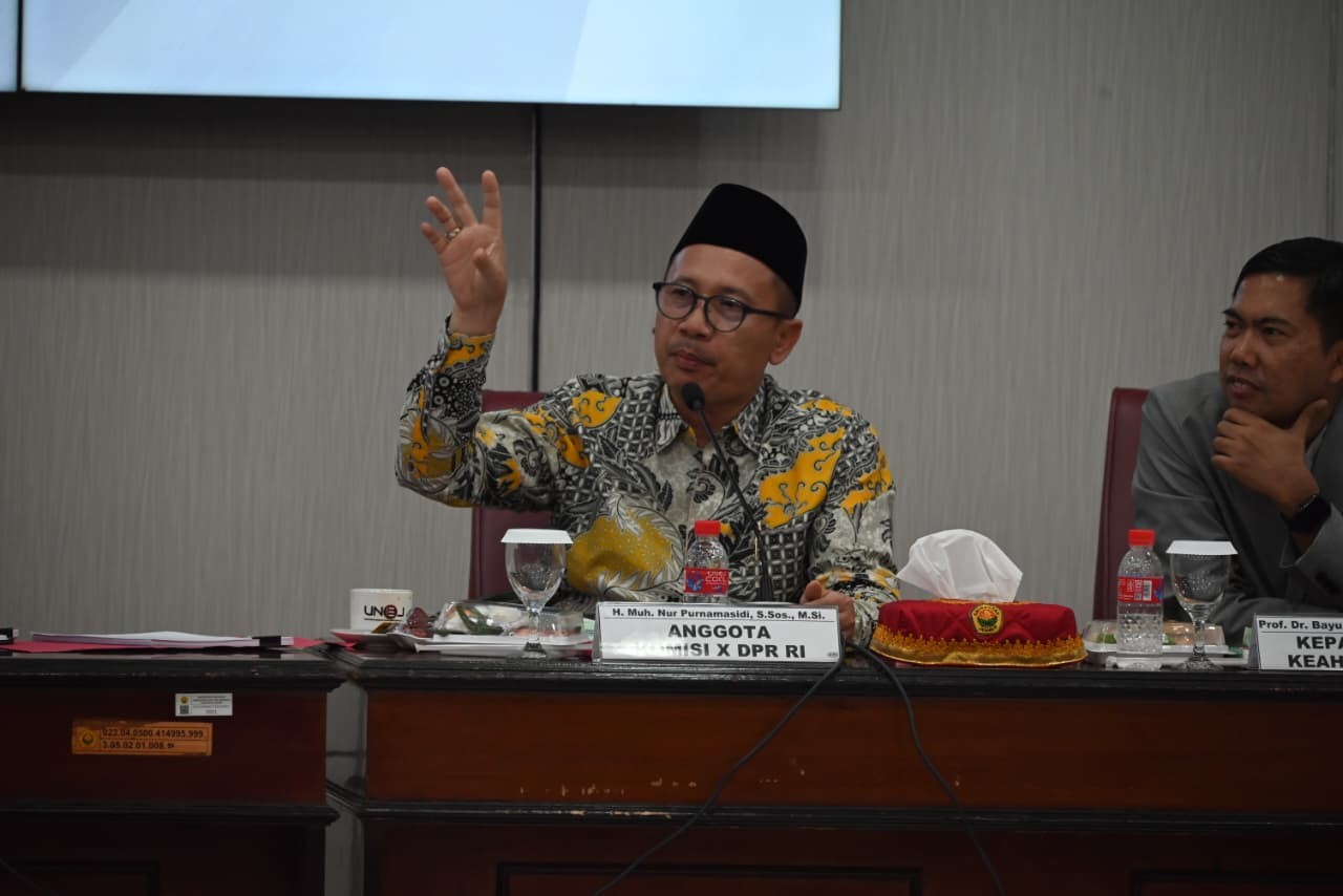DPR Inisiasi RUU Pendidikan Nasional, Satukan Tiga Undang-Undang untuk Atasi Krisis Pendidikan