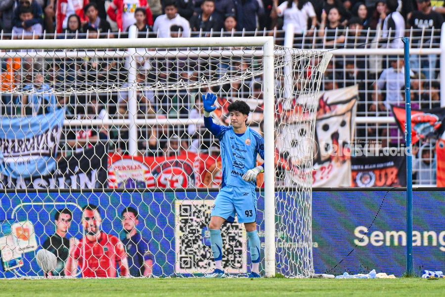 Kebobolan Tiga Gol, Ini Kata Mauricio Souza Soal Penampilan Debut Cyrus Margono