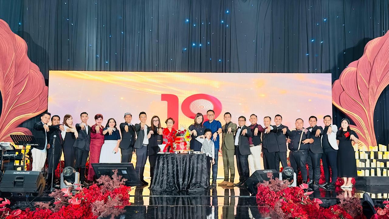 Mercure Surabaya Grand Mirama Rayakan 19 Tahun Lewat “The Symphony of Nineteen”