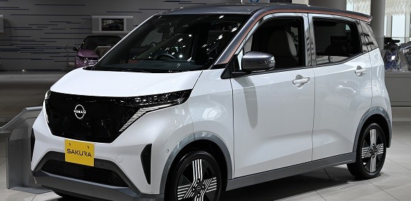 Nissan Sakura Hadir dengan Wajah Baru, Tantang Dominasi EV Kompak di Jepang