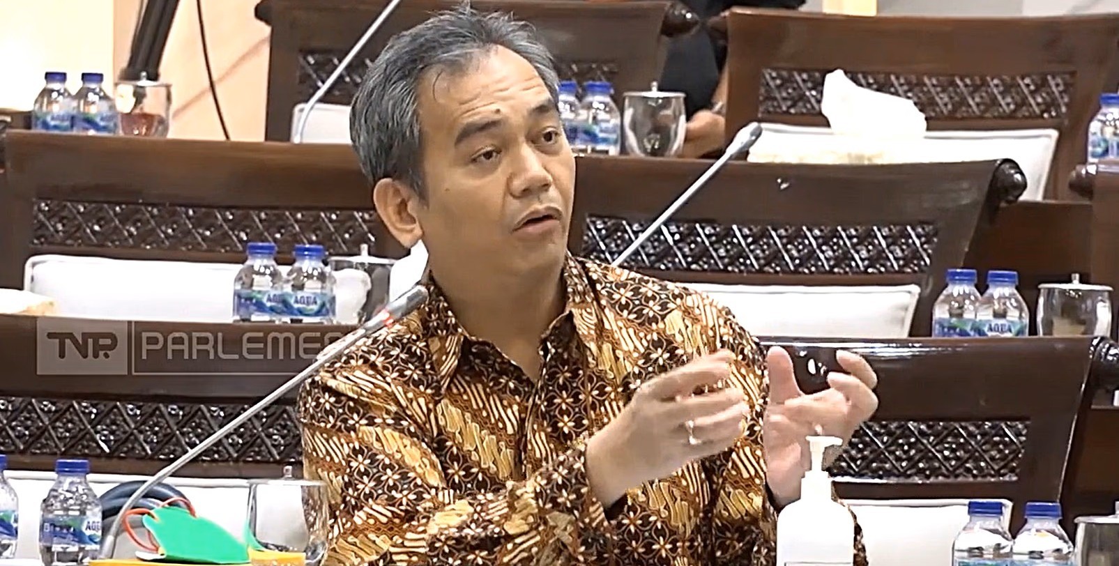 DPR Imbau Warga Kepri Gunakan Jalur Resmi untuk Bekerja ke Luar Negeri