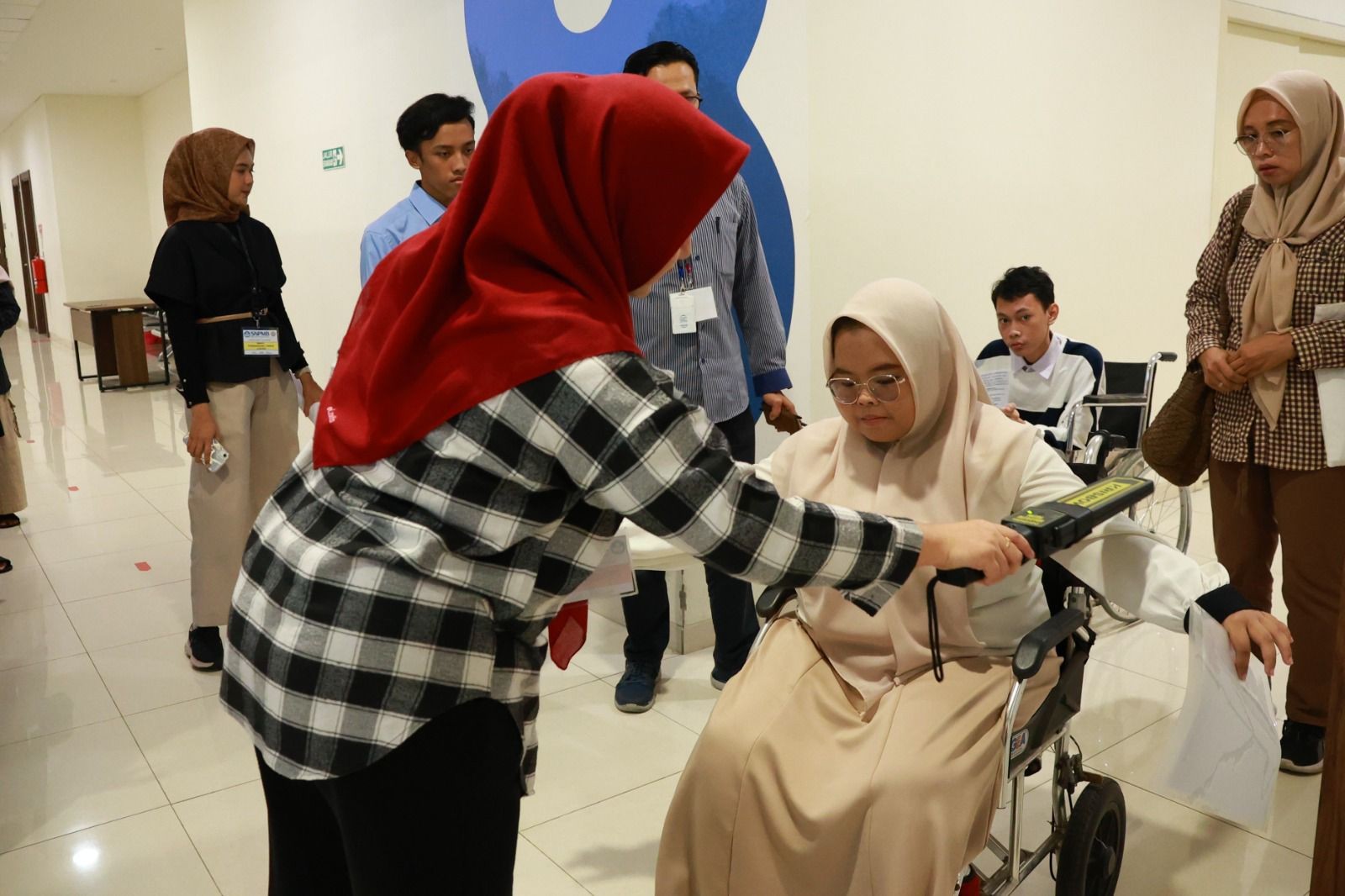 UNAIR Fasilitasi Peserta Disabilitas Ikuti UTBK, 22 Orang Berjuang Raih Kampus Impian