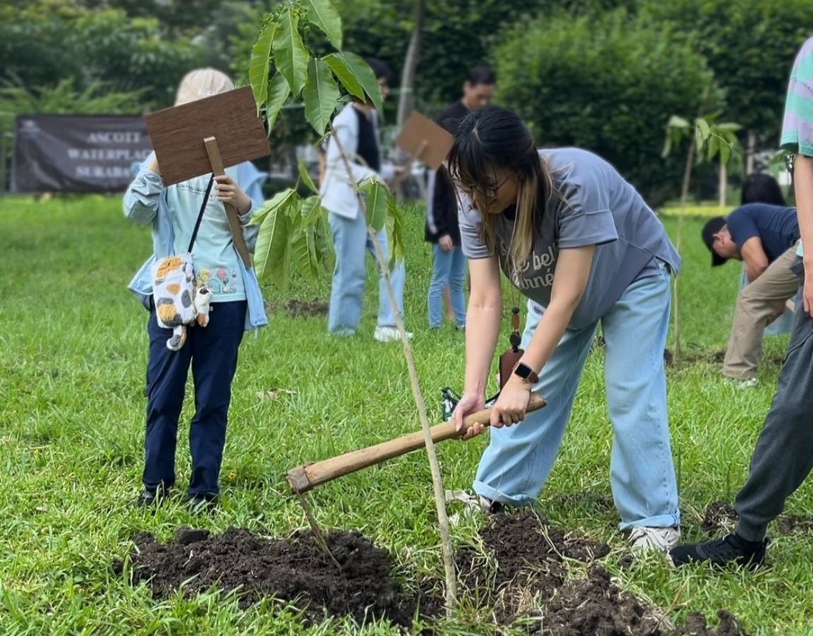 Ascott Waterplace Surabaya Luncurkan “One Stay One Tree”, Perkuat Komitmen Pariwisata Berkelanjutan