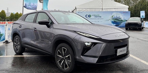 Chery OMODA C5 2026 Meluncur, Interior Minimalis Futuristik Jadi Sorotan