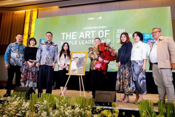 Mulai Usaha dari Nol, Founder JHL Group Jerry Hermawan Lo Luncurkan Buku “The Art of Simple Leadership”