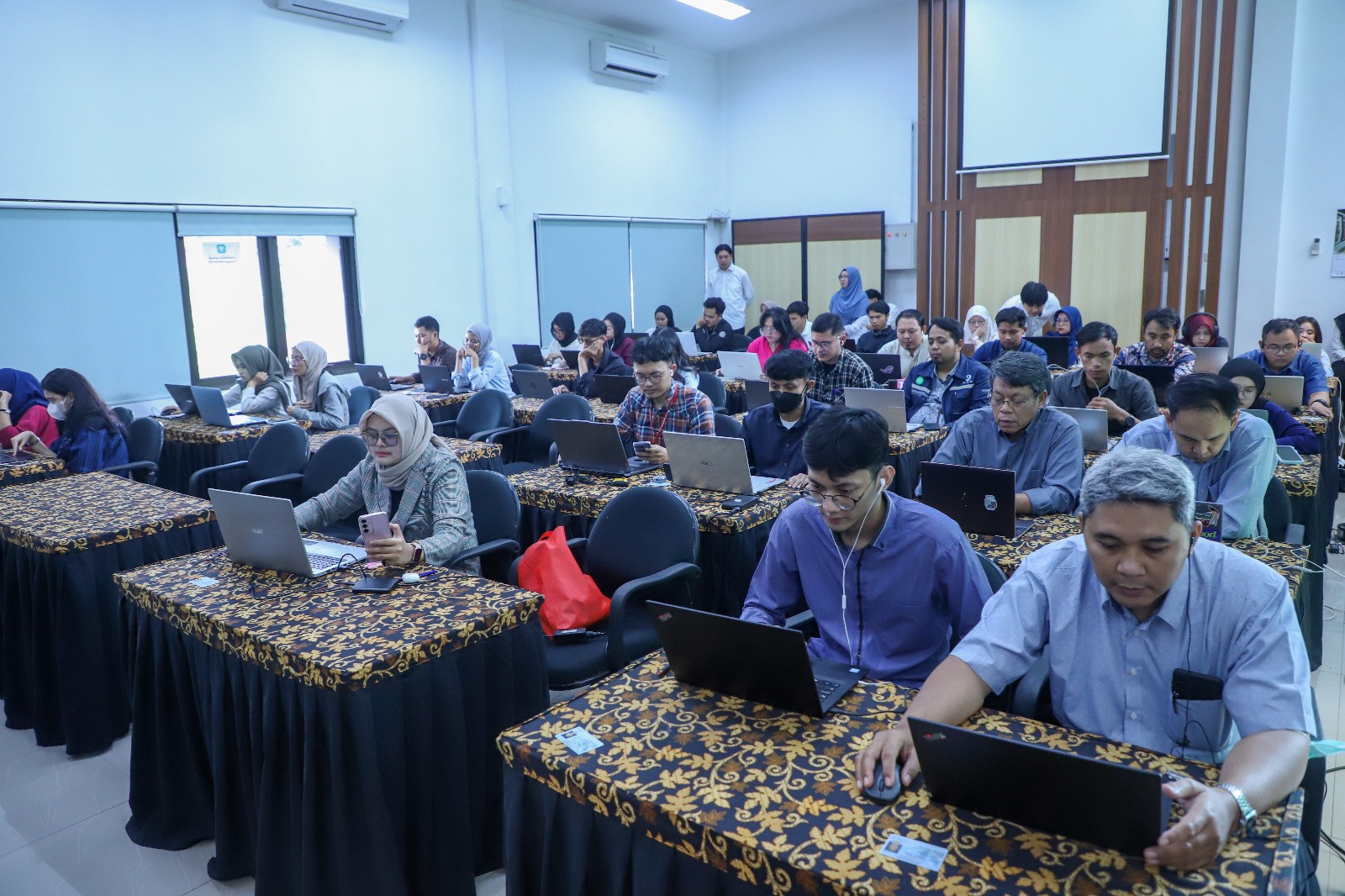 Kemnaker Uji 2.100 Calon Ahli K3 untuk Perkuat Budaya Kerja Aman