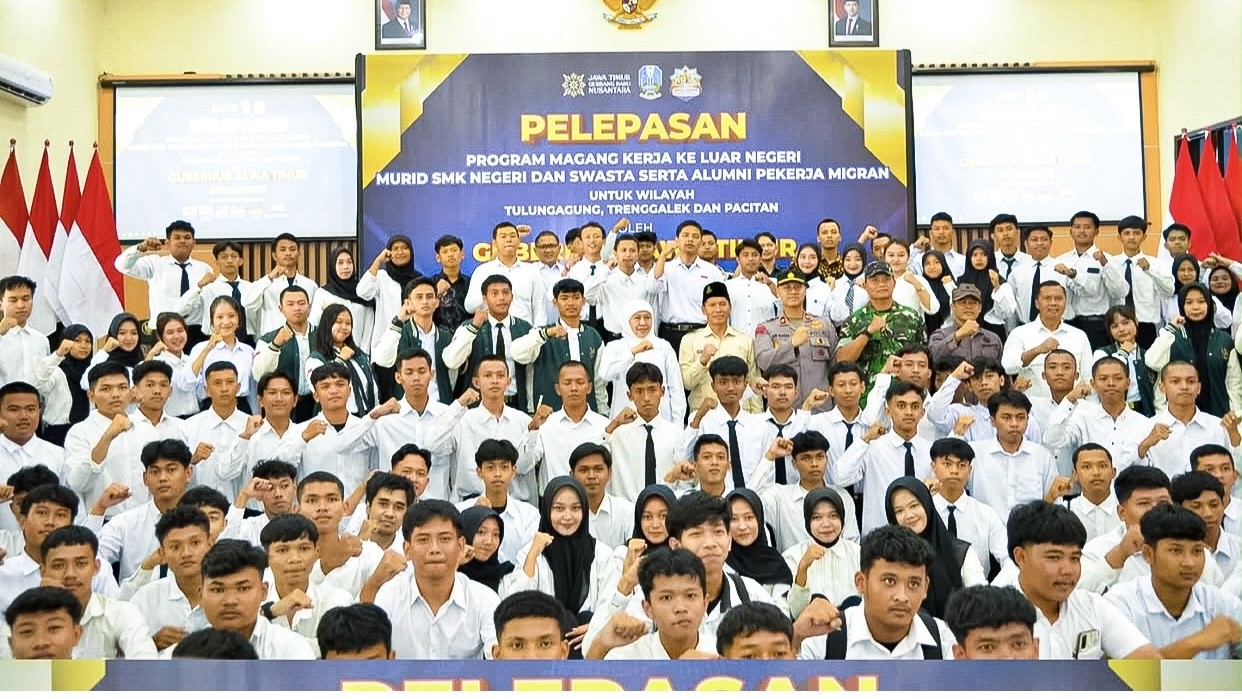 Kadindik Jatim Dampingi Gubernur Khofifah Lepas Peserta Magang ke Jepang hingga Arab Saudi
