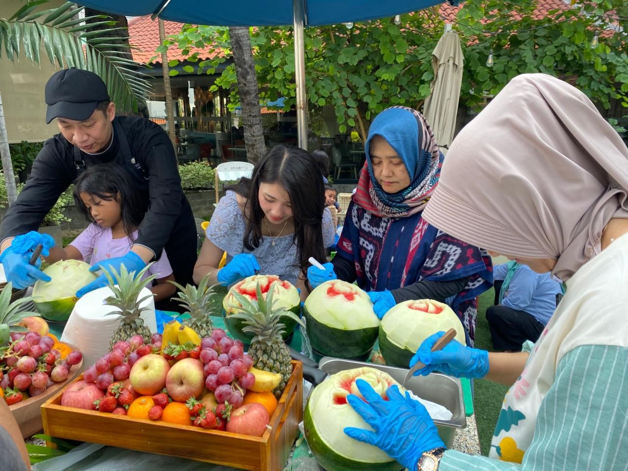 Sheraton Surabaya Tawarkan Staycation Keluarga dengan Aktivitas Fruit Carving