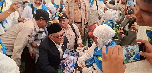 Menhaj Pimpin Kedatangan Amirulhaj di Jeddah, Pastikan Kesiapan Puncak Haji 2026
