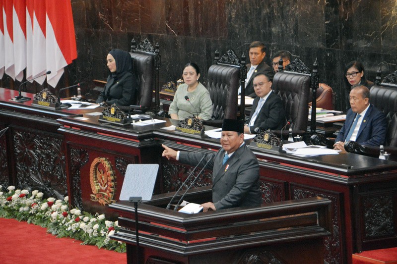 Presiden Prabowo Sampaikan KEM Dan PPKF Dalam Paripurna DPR