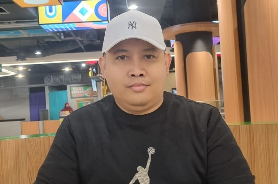 Mengayuh Ekonomi Biru