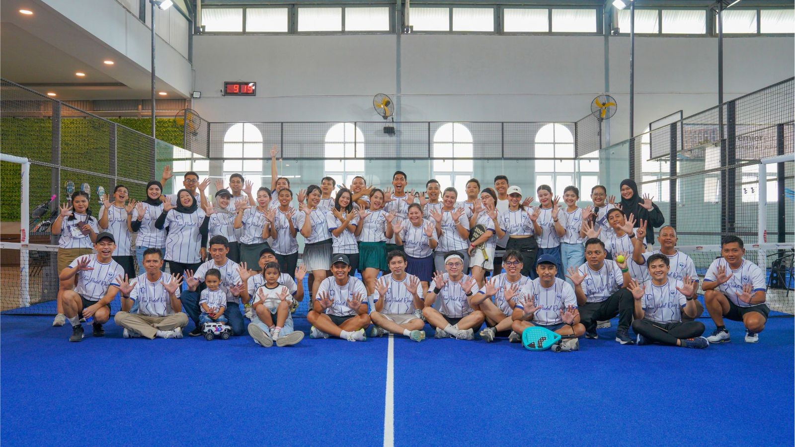 Premier Place Hotel Peringati HUT ke-10 dengan Beragam Kegiatan Sosial dan Apresiasi