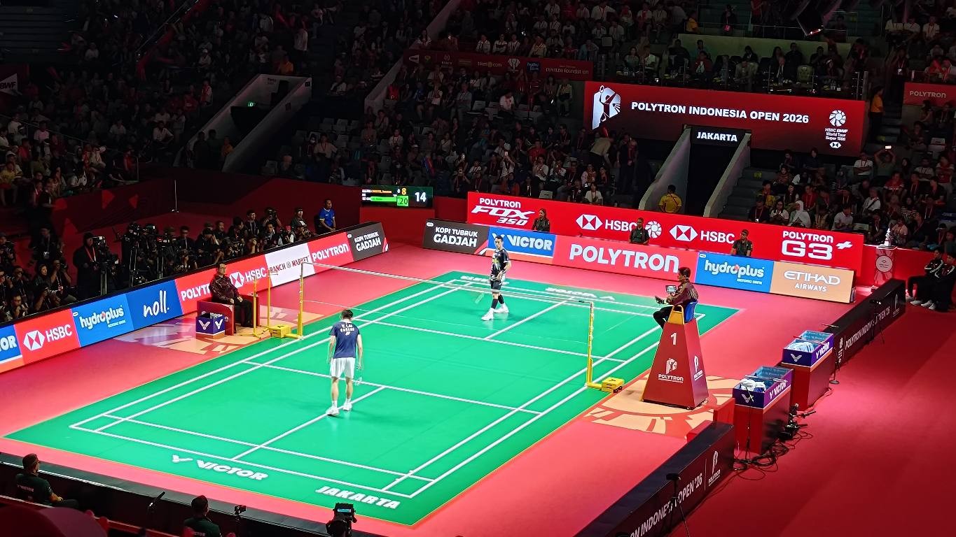 Debutan Victor Lai Rebut Gelar Juara Indonesia Open 2026 Usai Tundukkan Jonatan Christie di Final