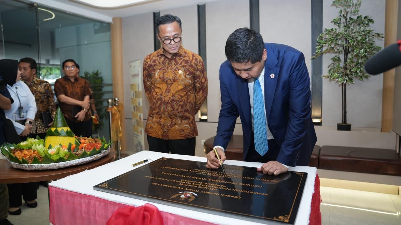 Resmikan Kantor Baru Ditjen Perumahan Perkotaan, Maruarar Sirait Pacu Program Tiga Juta Rumah