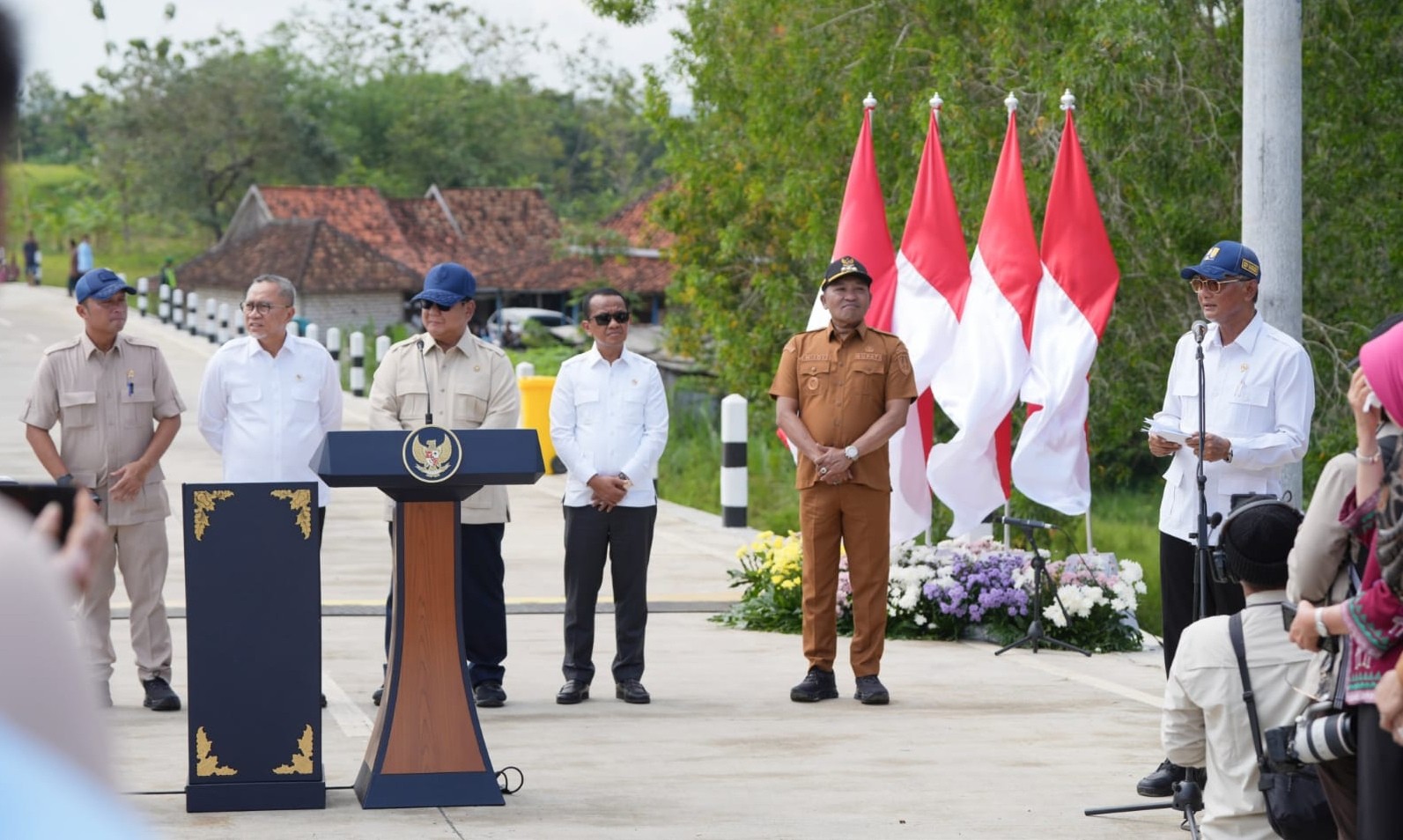 Jalan Daerah Era Prabowo Diperlebar Jadi  8 Meter dari Semula 3 Meter