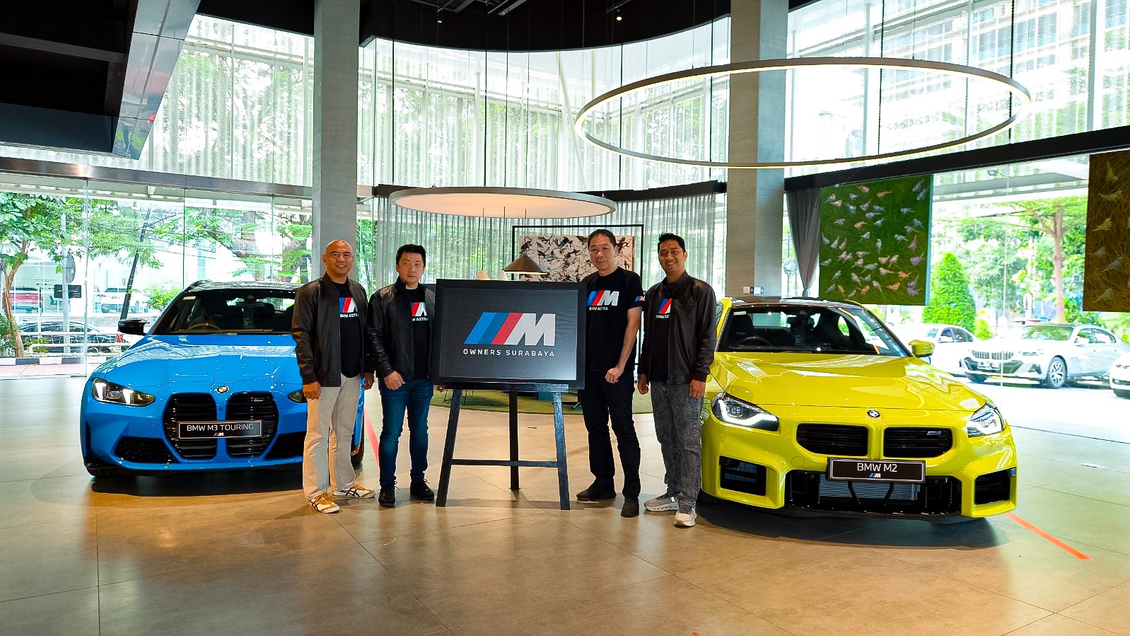 BMW Astra Surabaya Luncurkan BMW M3 Touring & BMW M2, Lebih Agresif dan Bertenaga