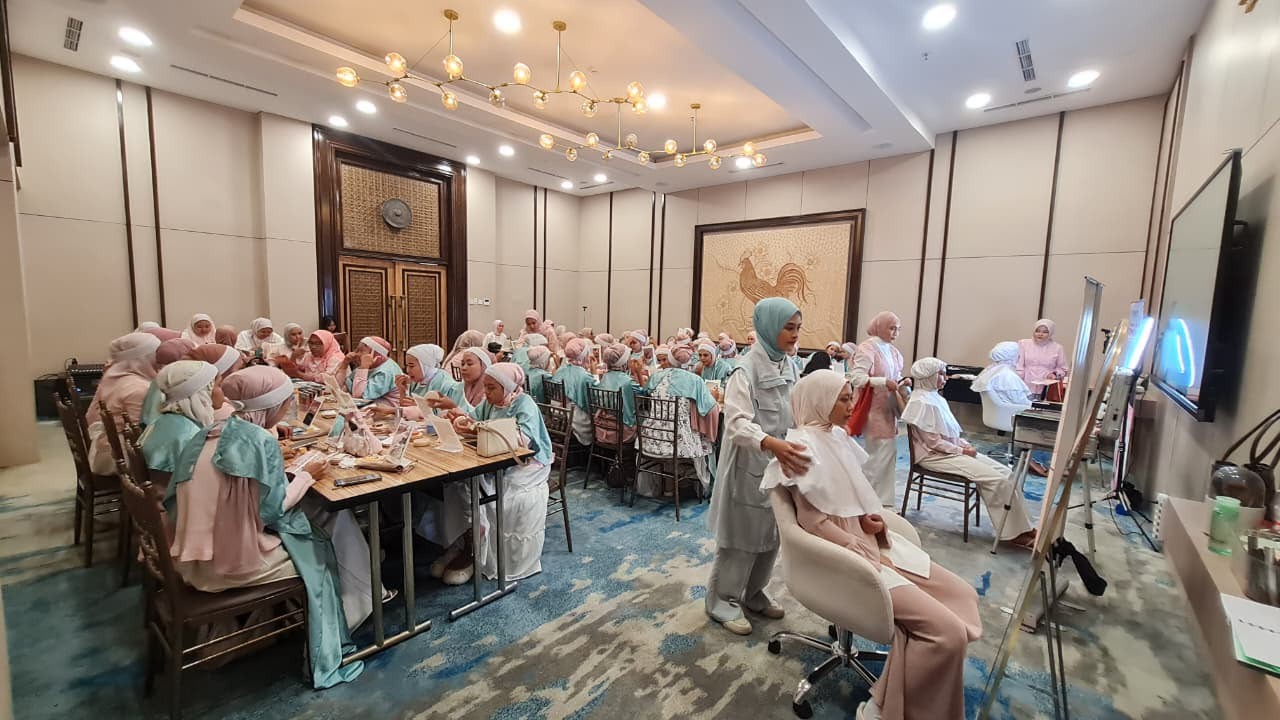 Kolaborasi dengan Wardah, MYZE Hotel Sumenep Sukses Gelar Personal Color Analysis