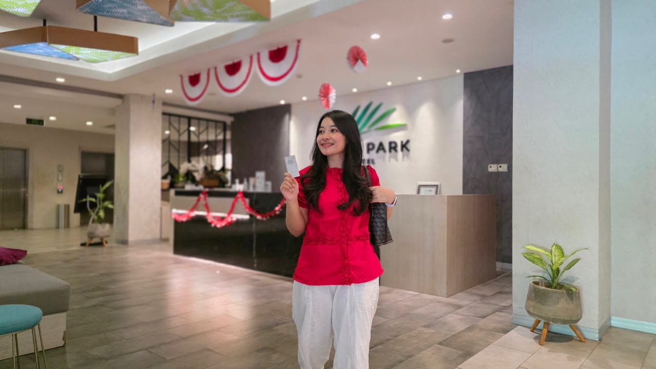Rayakan HUT ke-81 RI, PALM PARK Hotel Surabaya Hadirkan Promo Menginap dan Kuliner Agustus