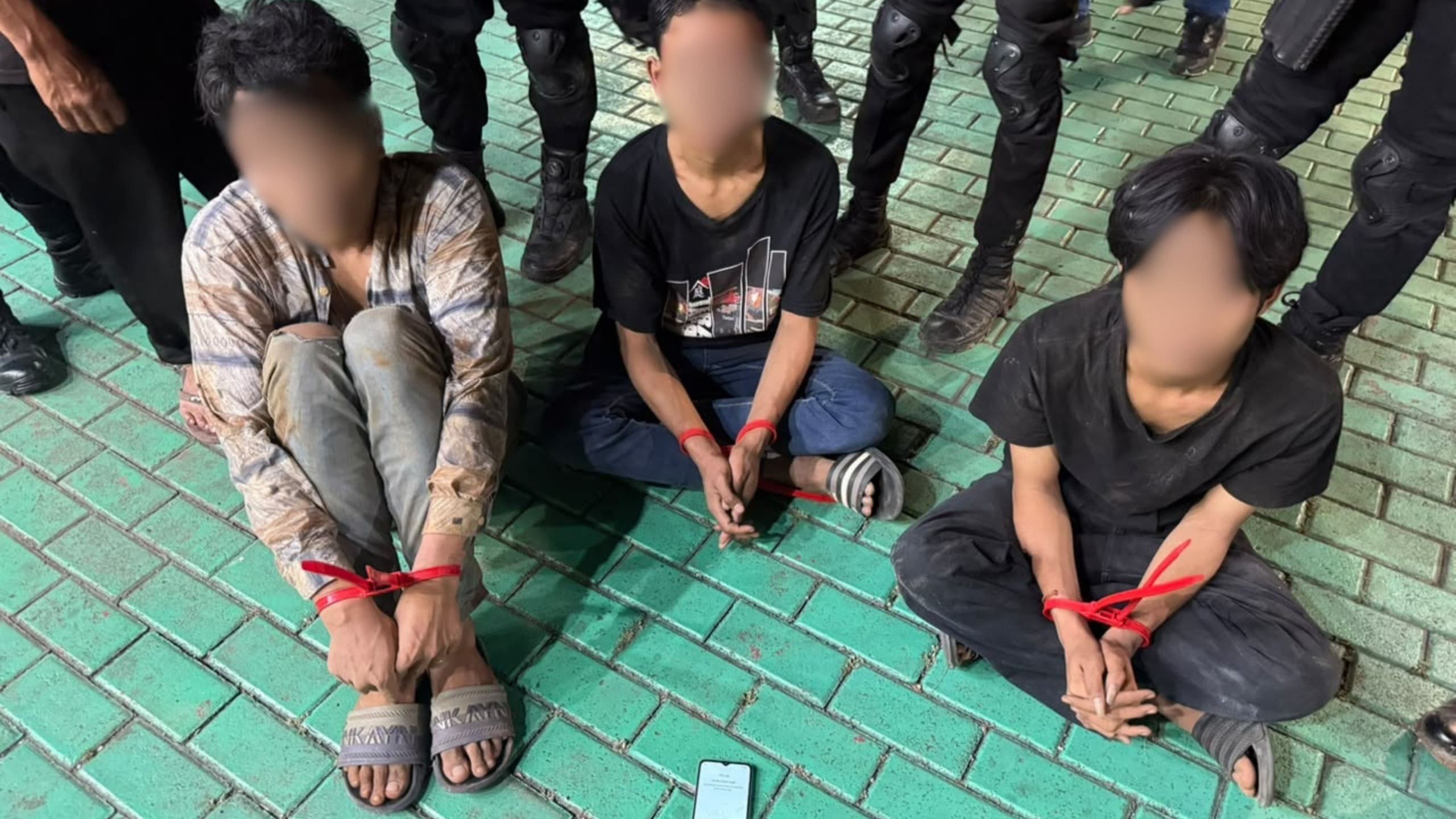 Brimob Polda Metro Tangkap Tiga Pelaku Perampasan di Tomang