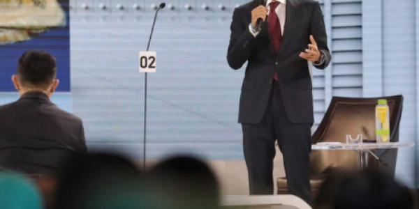 Kalau Harga Tidak Turun di 2019, Sandiaga Ikuti Gaya Rhoma Irama ‘Sungguh Terlalu’