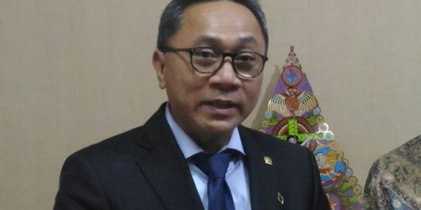 Ketua MPR RI Zulkifli Hasan Terima Gelar Pangeran Kerta Jaya Alam Nata