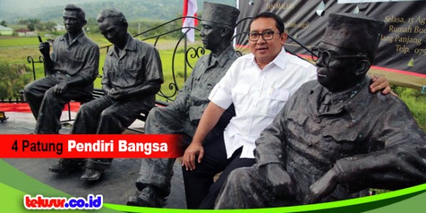Populerkan Sejarah Sunda, Fadli Pamerkan Kujang dan Keris