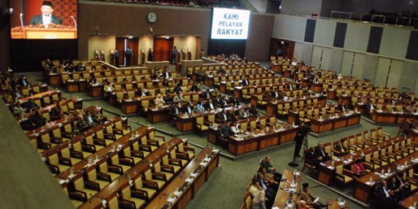 Paripurna Sahkan RUU Kerjasama Pertahanan Dengan Kerajaan Thailand