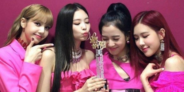 Berkat “DDu-Du DDu-Du” Blackpink Tembus 700 Juta View YouTube