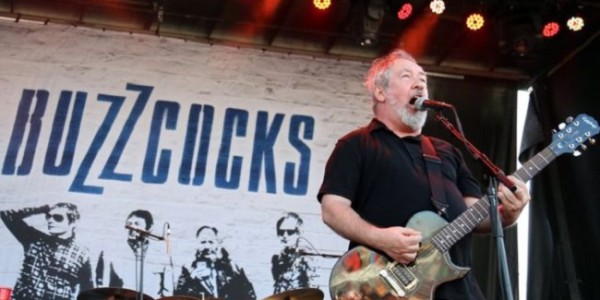 Pete Shelley, Vokalis Band Legenda Punk Buzzcocks Tutup Usia