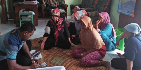 Unesa Terjunkan Tim Kesehatan Bantu Korban Tsunami Banten