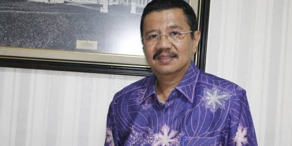 Tengku Erry Serahkan Nasdem Sumut ke Iskandar