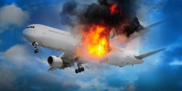 Dua Orang Tewas Usai Pesawat Bertabrakan di Udara