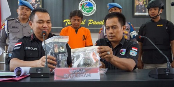 Tukang AC Pakai Ganja digulung Ditresnarkoba Polda Kalsel