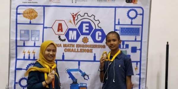 Robotik Cuci Piring Indonesia Berhasil Raih Best Performance di Singapura