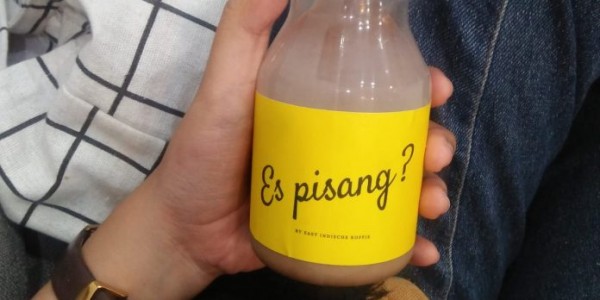 Perpaduan Susu Stroberi dan Cokelat Jadi Es Pisang