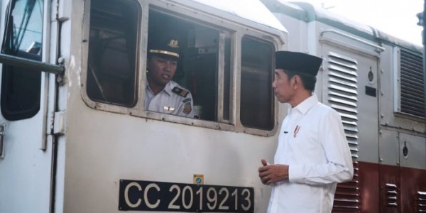 Jokowi: Idul Fitri Momen Mempererat Persatuan Bangsa