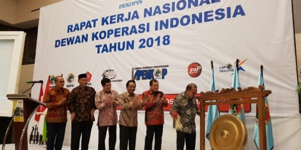 Kemenkop Minta Dekopin Laksanakan Rekomendasi Kongres Makassar