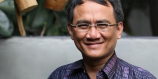 Ada Partai Yang Jual Soekarno, Tapi Minta Dicumbu IMF